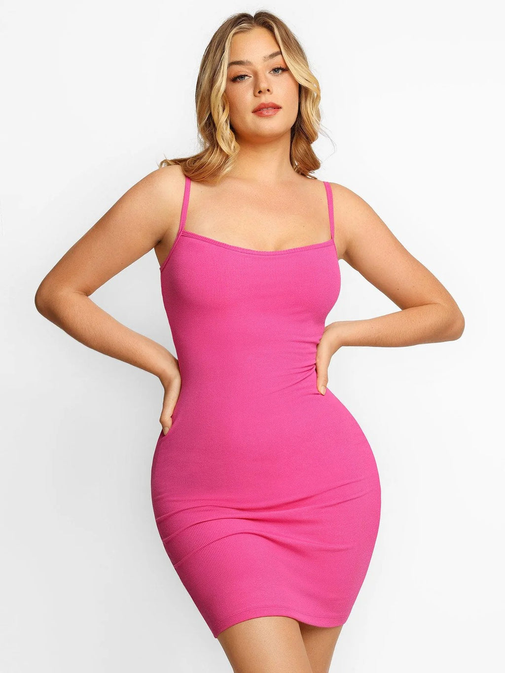Robe Courte Sculptante Sofia — Gaine Intégrée